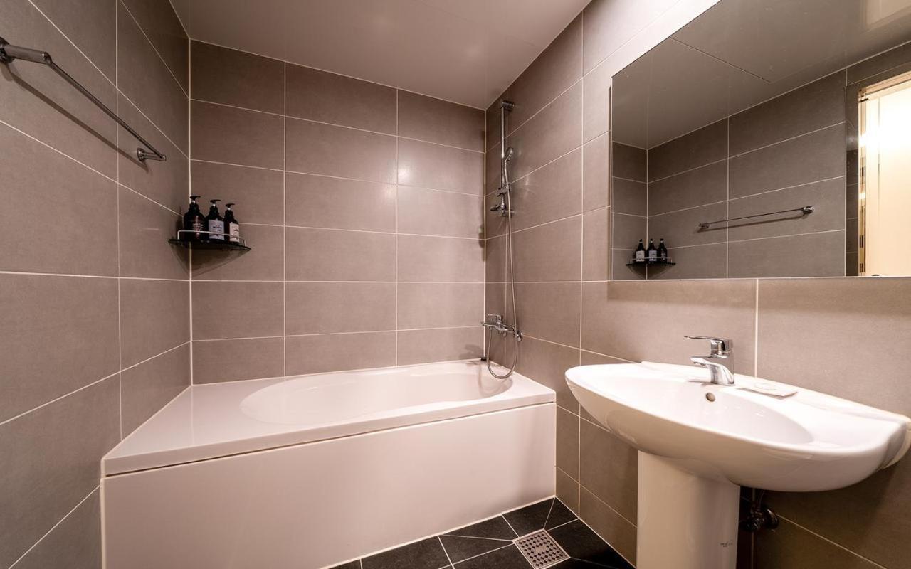 Hotel Momo Pusan Zewnętrze zdjęcie